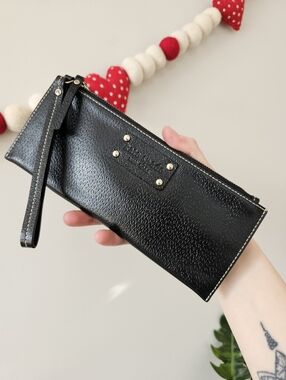 Kate Spade New York Wellesley Layton Wristlet Wallet 9x3.75"